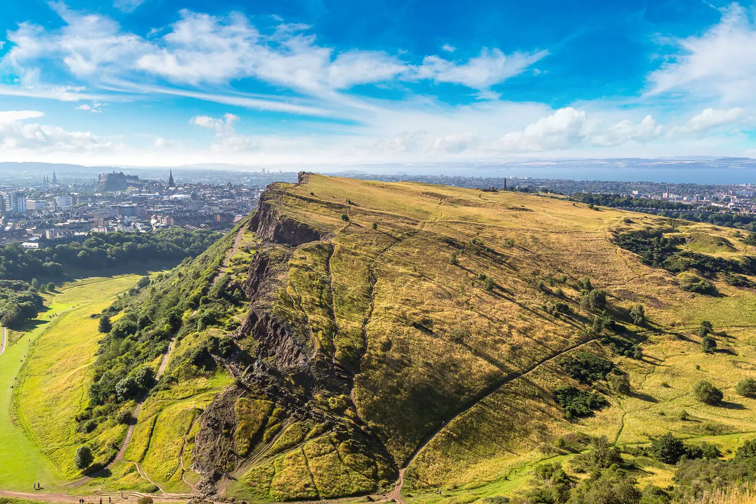Cityscape of Edinburgh from Arthur's Seat in a beautiful summer day, Scotland, United Kingdom