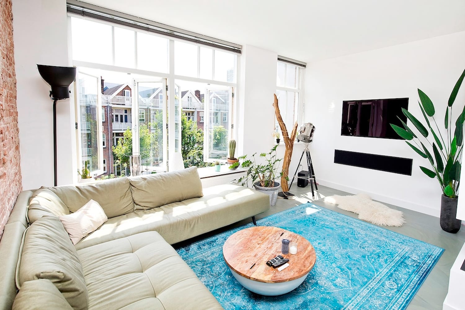 You are currently viewing 15 καλύτερα Airbnbs στο Ρότερνταμ, Ολλανδία (έκδοση 2023)