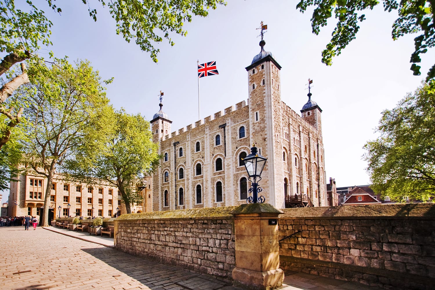 Πύργος του Λονδίνου - Μέρος των Ιστορικών Βασιλικών Ανακτόρων, που στεγάζει τα κοσμήματα του στέμματος.