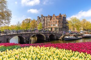 10 Πράγματα που ΔΕΝ πρέπει να κάνετε στο Άμστερνταμ