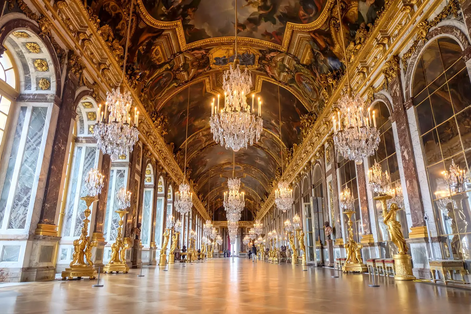 Hall of Mirrors in the palace of Versailles, France