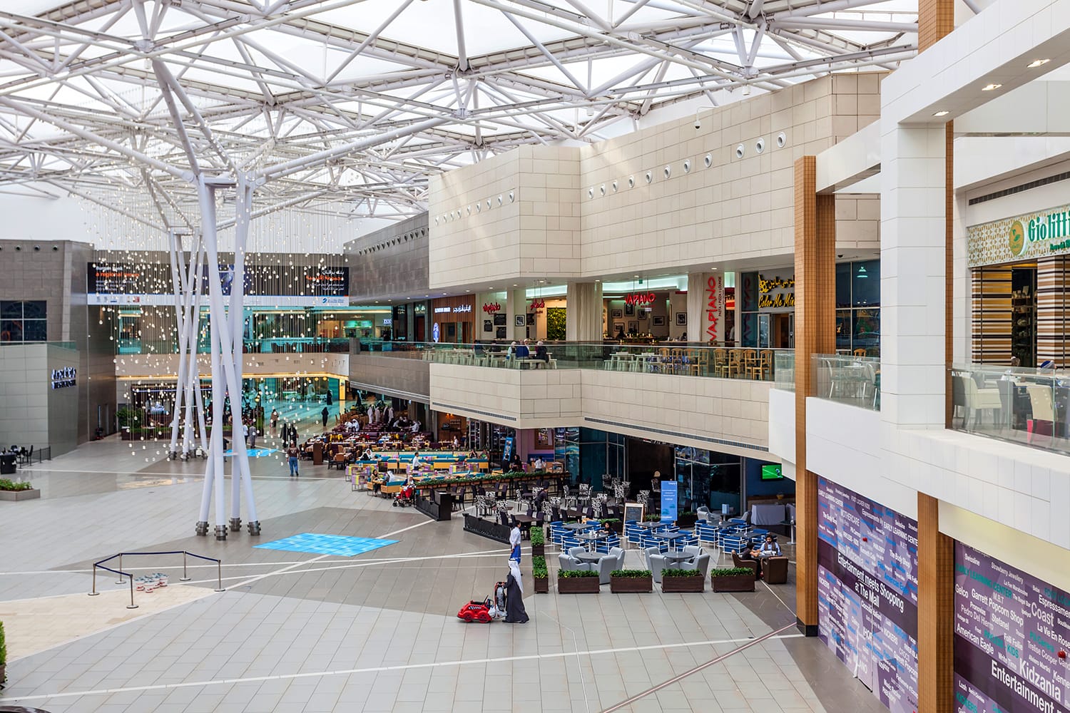 Εσωτερικό του The Avenues Mall στο Κουβέιτ