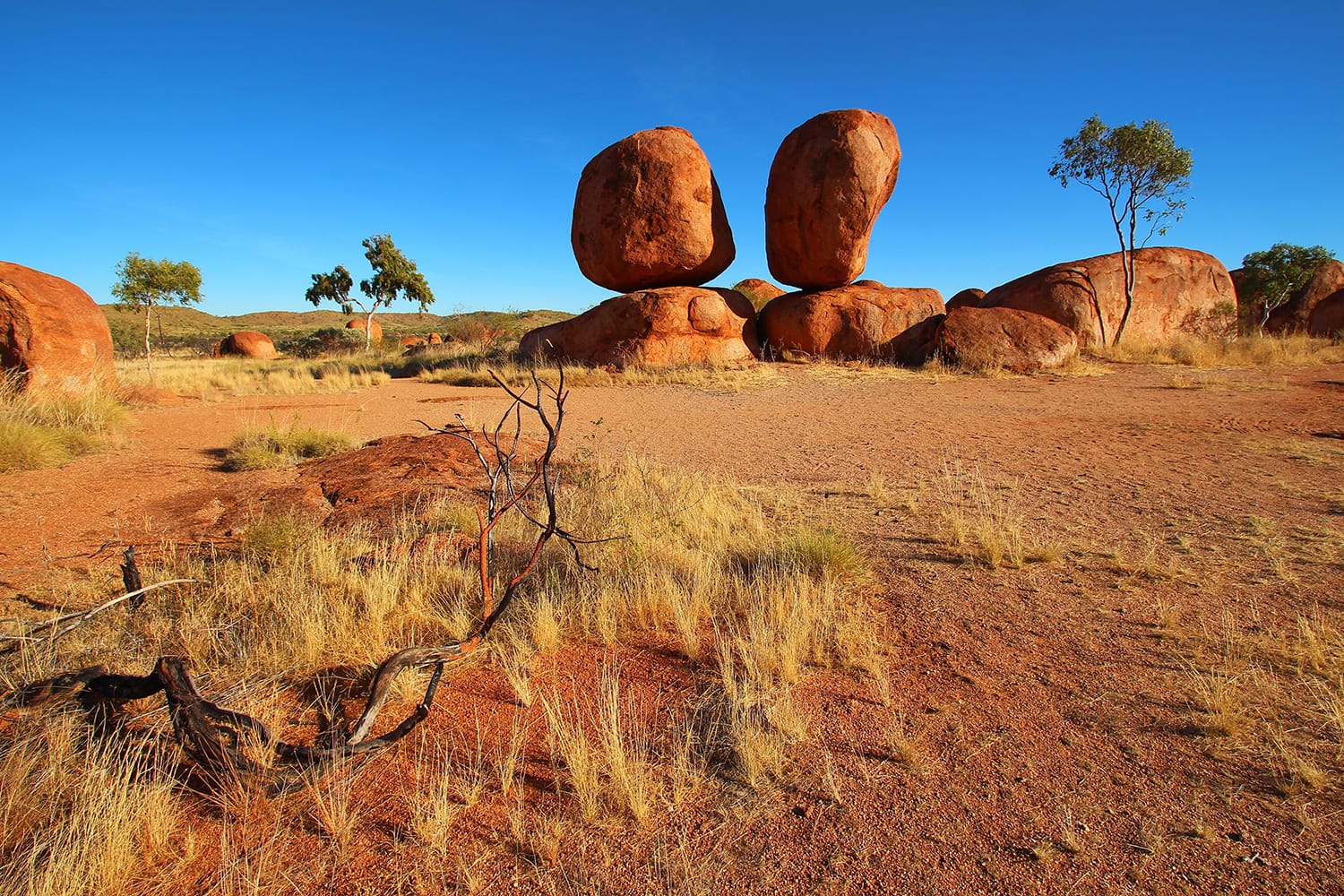 Devils Marbles, Australian outback