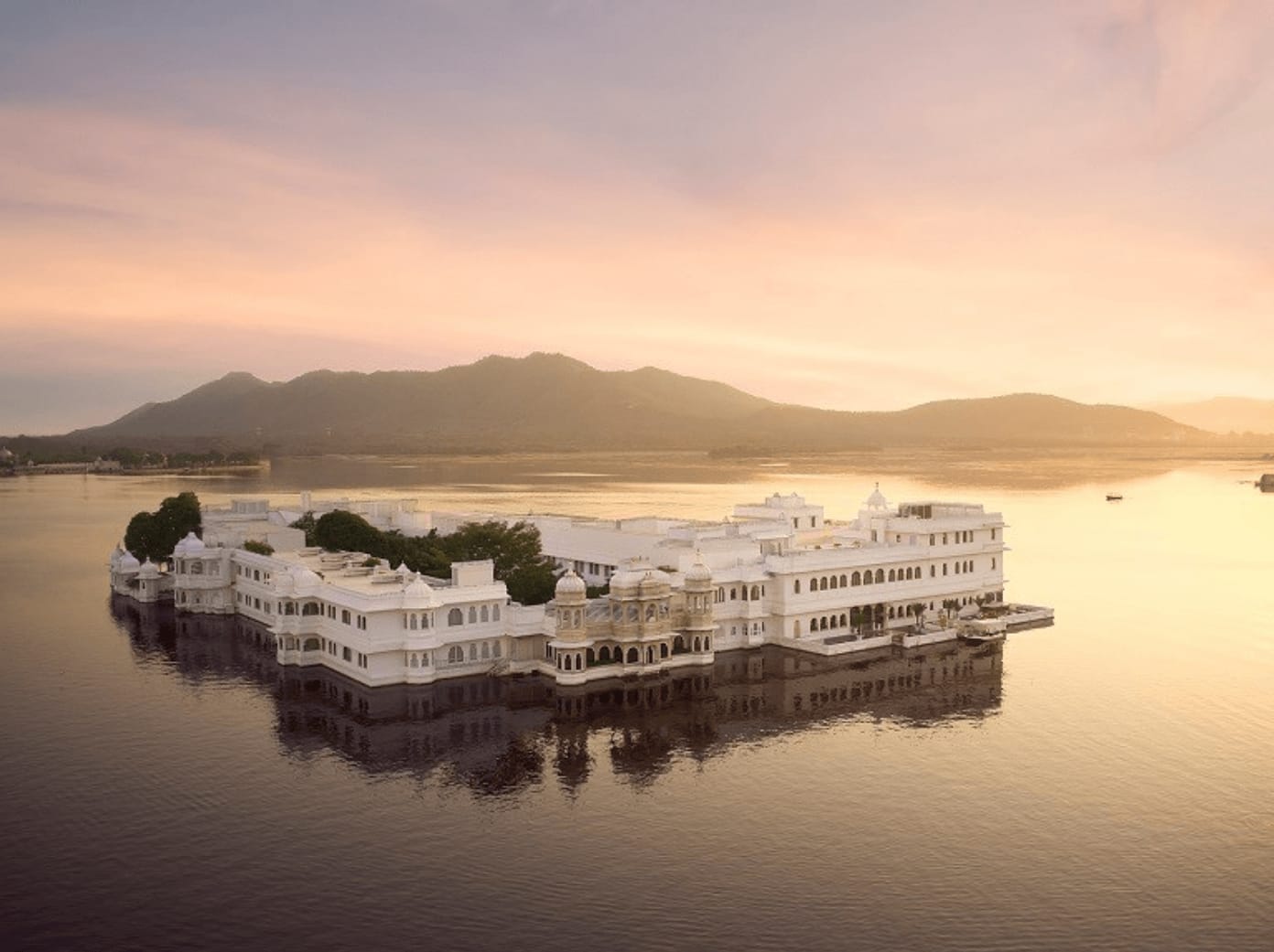 Taj Lake Palace, Udaipur, India 