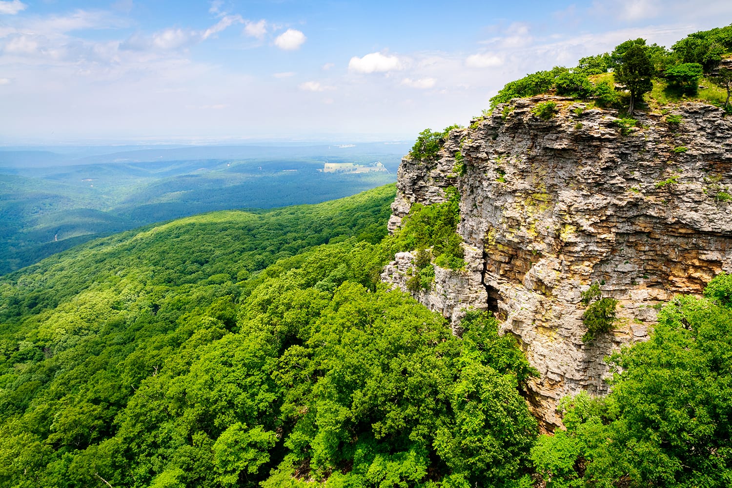Grand View of Mount Magazine State Park in Arkansas, USA