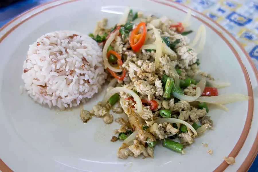 Mama Noi Thai Cookery School: Stir Fried CHicken with Hote Basil (Pad Kra Proaw)
