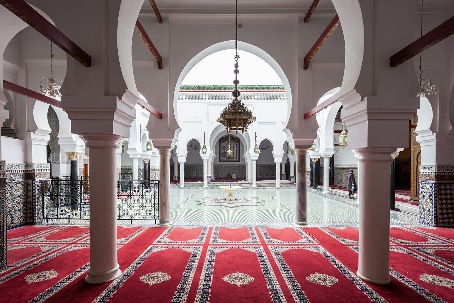 Εσωτερικό του τζαμιού και του πανεπιστημίου Al Quaraouiyine (ή al-Qarawiyyin) στη Φες, Μαρόκο.