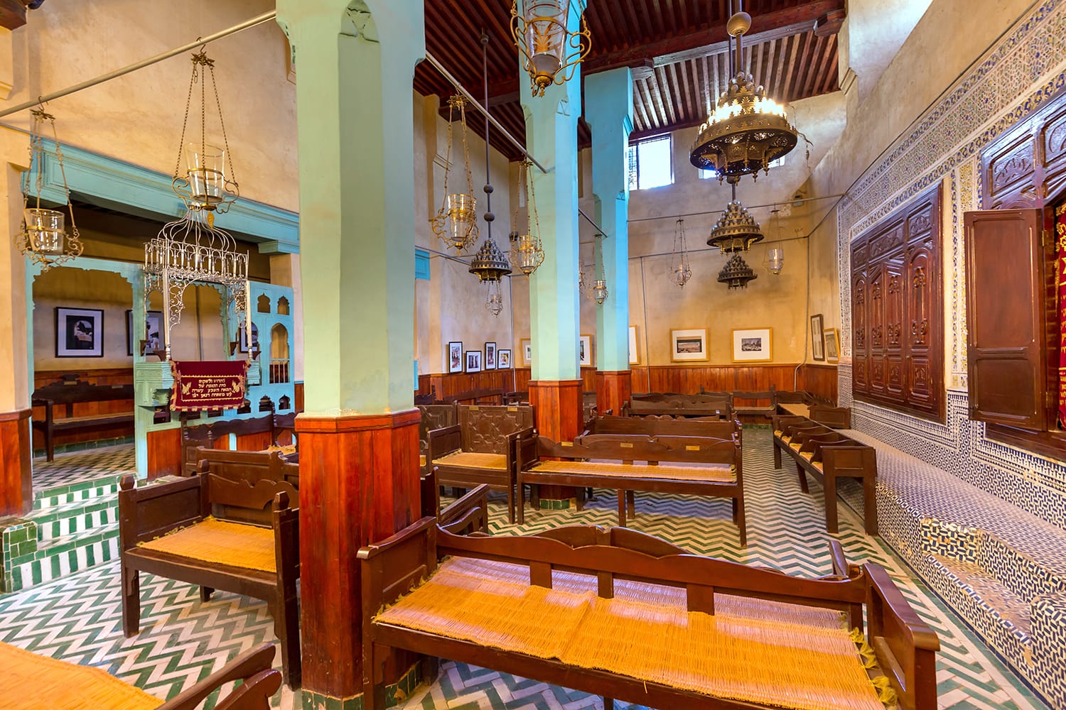Εσωτερικό της Εβραϊκής Συναγωγής Ibn Danan στη Fes Medina, Μαρόκο