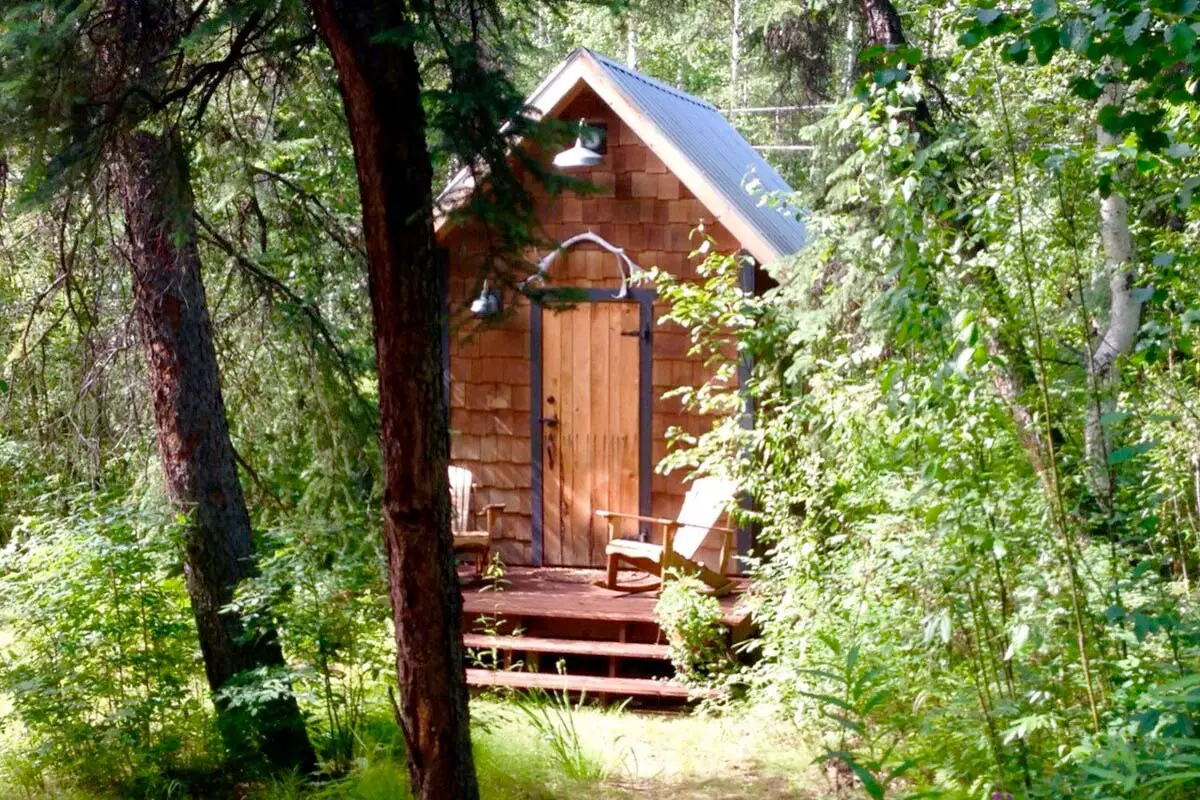 Airbnb Cabin in Alaska, USA