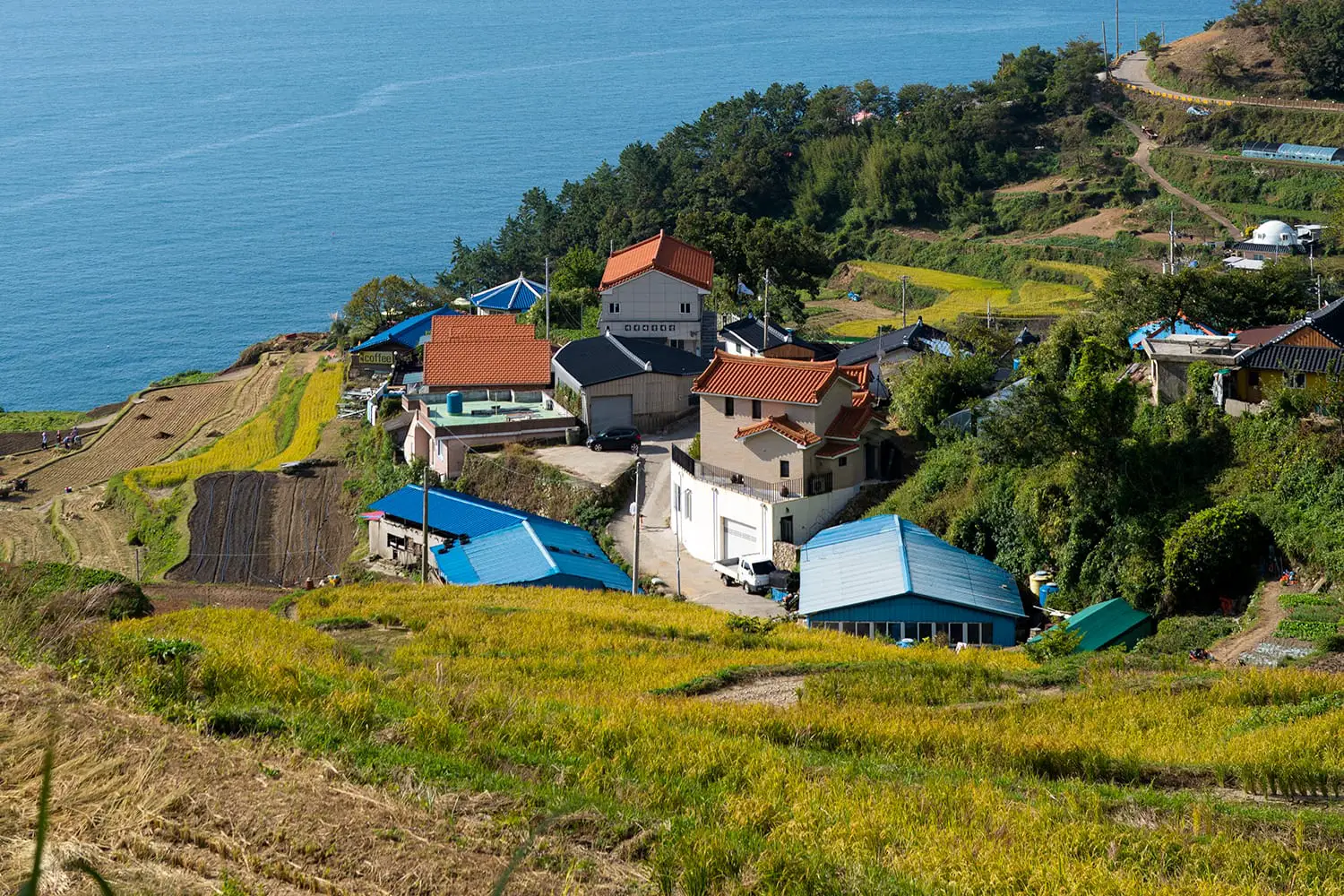 Gacheon Darangee/Daraengi Village house with sea view and rice paddies at Namhae, South Korea