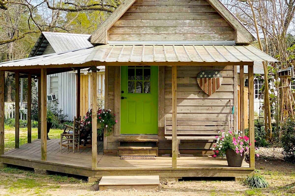 Tiny House Airbnb in Mississippi, USA