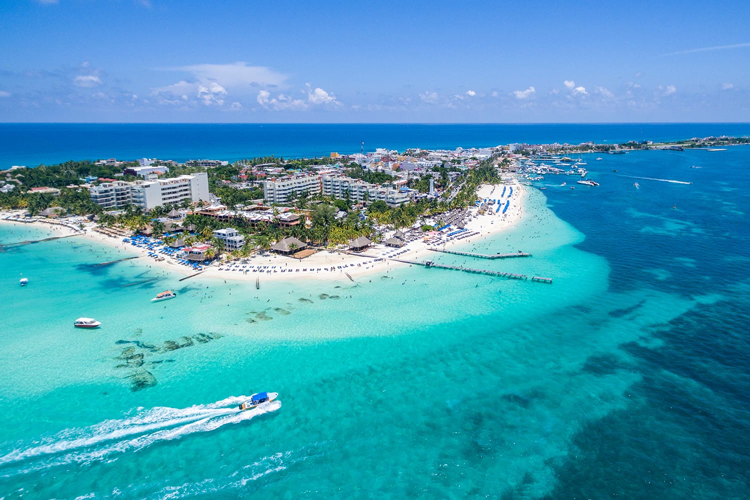 Αεροφωτογραφία της Playa Norte στο Isla Mujeres, νησί που βρίσκεται κοντά στο Κανκούν, Μεξικό