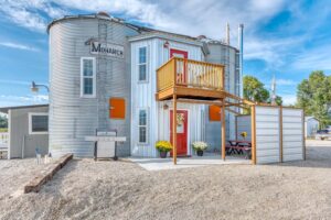 15 Best Airbnbs in Montana, USA (2023 Edition)