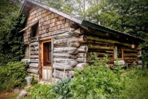 15 Best Cabin Rentals in Maine, USA (2023 Edition)