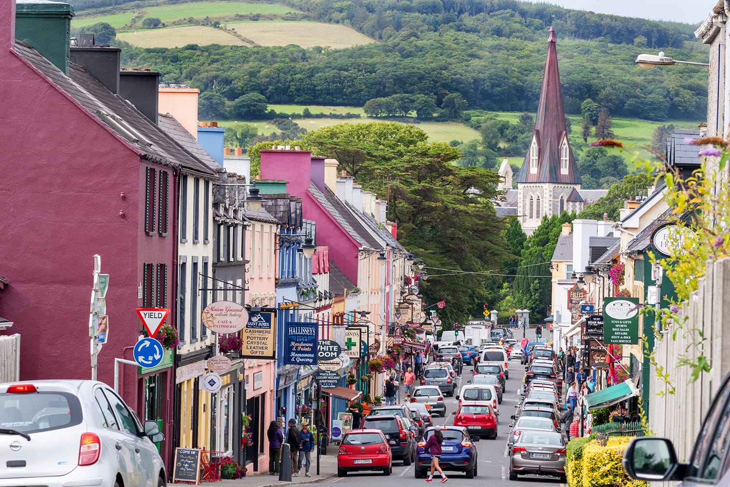 Pubs, bars and restaurant on Henry street in the tourist destination town of Kenmare, Ireland