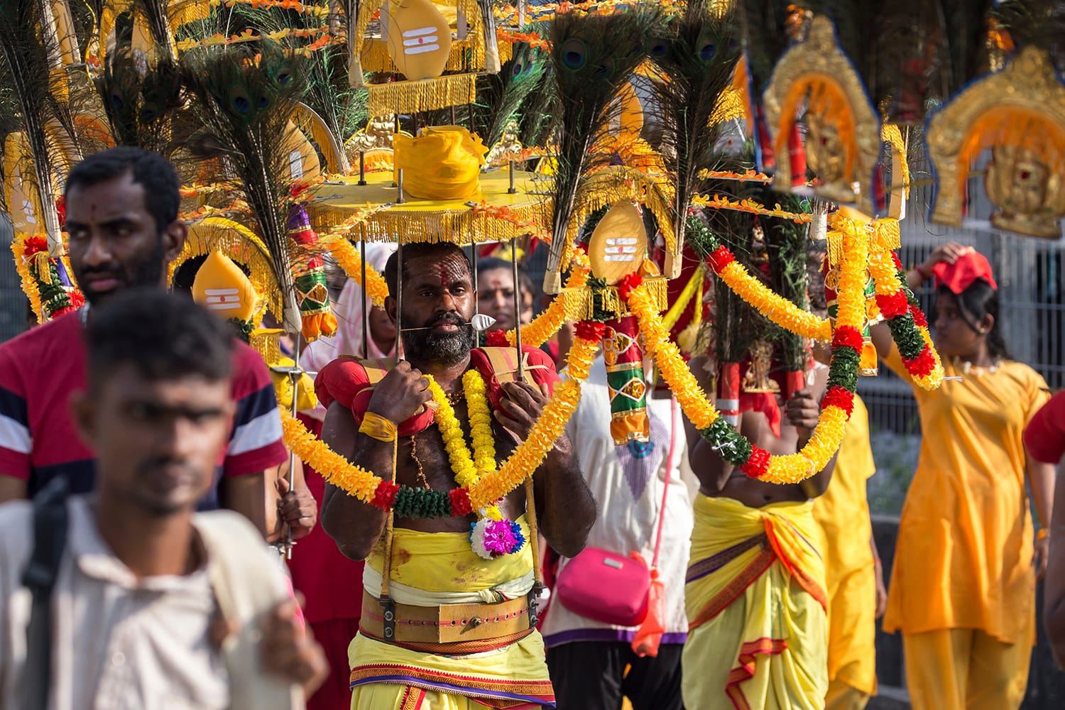 Το Thaipusam, ένα ζωντανό και πολύχρωμο φεστιβάλ που γιορτάζεται από τους Ινδουιστές, είναι μια εποχή αφοσίωσης, θυσιών και ευχαριστιών, αφιερωμένη στον Ινδουιστικό Θεό Murugan. Κουάλα Λουμπουρ, Μαλαισία
