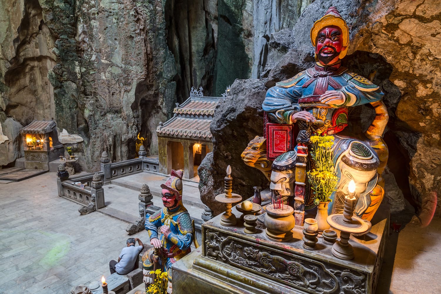 Σπήλαιο Huyen Khong με τα ιερά, μαρμάρινα βουνά, Βιετνάμ