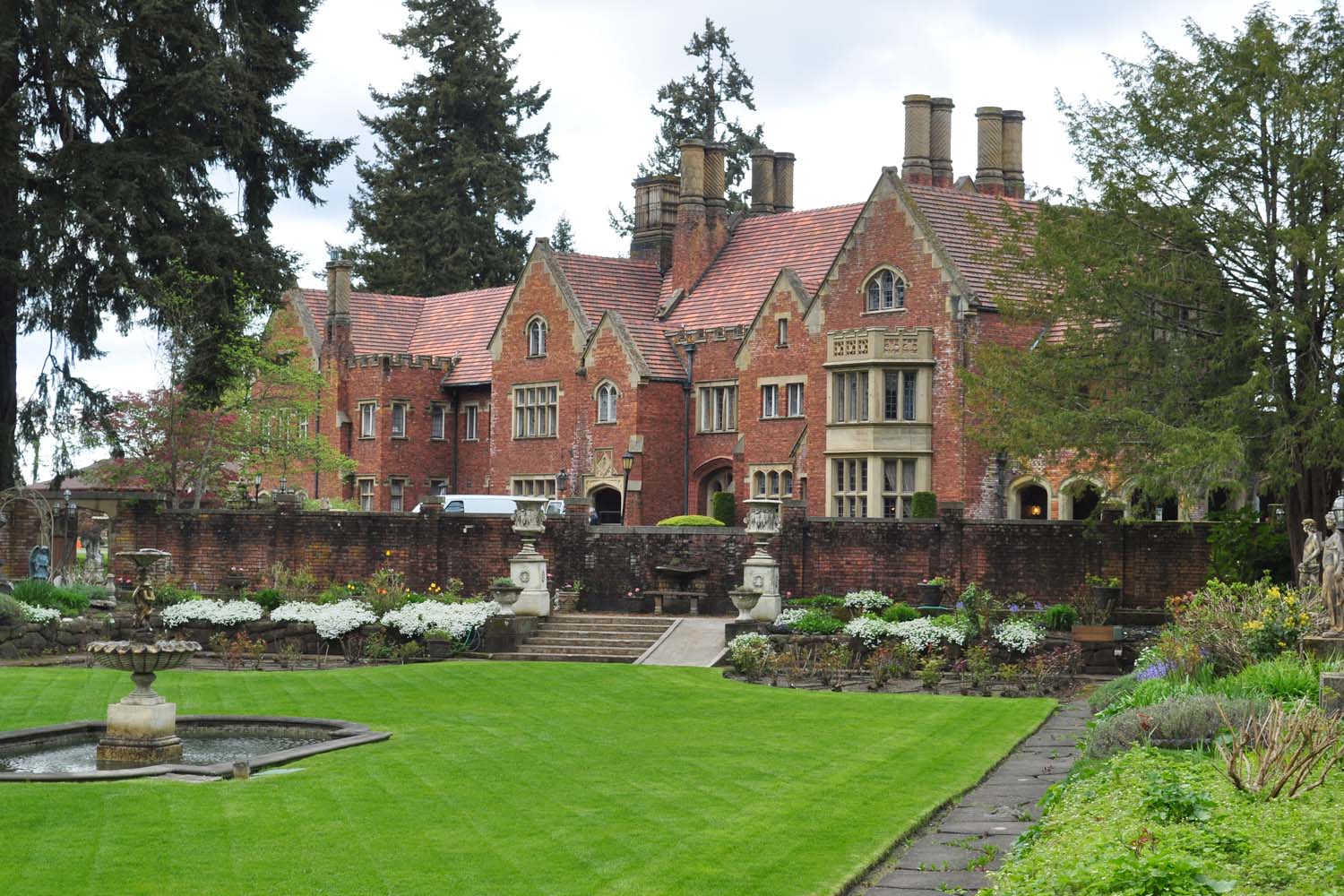 Thornewood Castle in Lakewood, Washington, USA