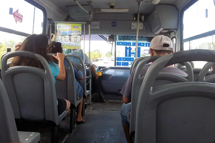 Ένα τυπικό λεωφορείο στο Κανκούν