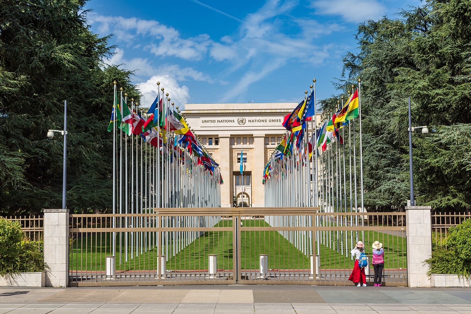Είσοδος και κτήριο των Ηνωμένων Εθνών στη Γενεύη, Ελβετία