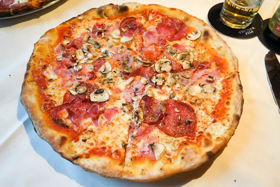 Η καλύτερη πίτσα χωρίς γλουτένη ποτέ από την Pizzeria Scarabocchio στη Βιέννη
