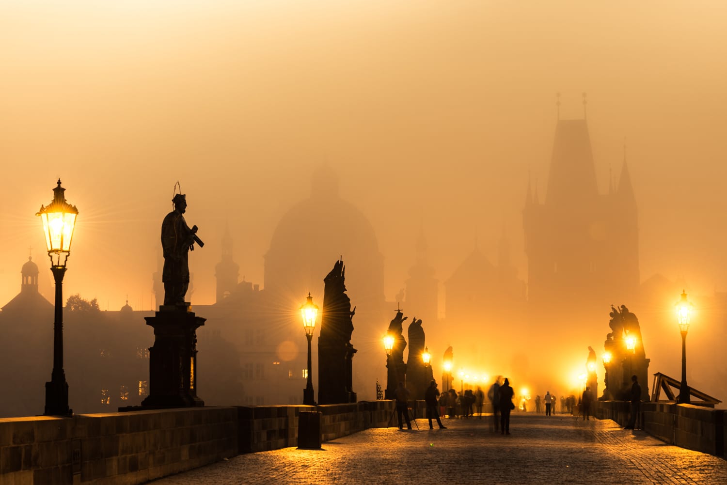 Ανατολή του ηλίου στη γέφυρα του Καρόλου, Πράγα, Δημοκρατία της Τσεχίας