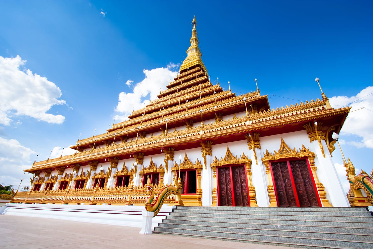 Ο ναός στην Ταϊλάνδη ονομάζεται Phra-Mahathat-Kaen-Nakhon, επαρχία Khon Kaen, Ταϊλάνδη.