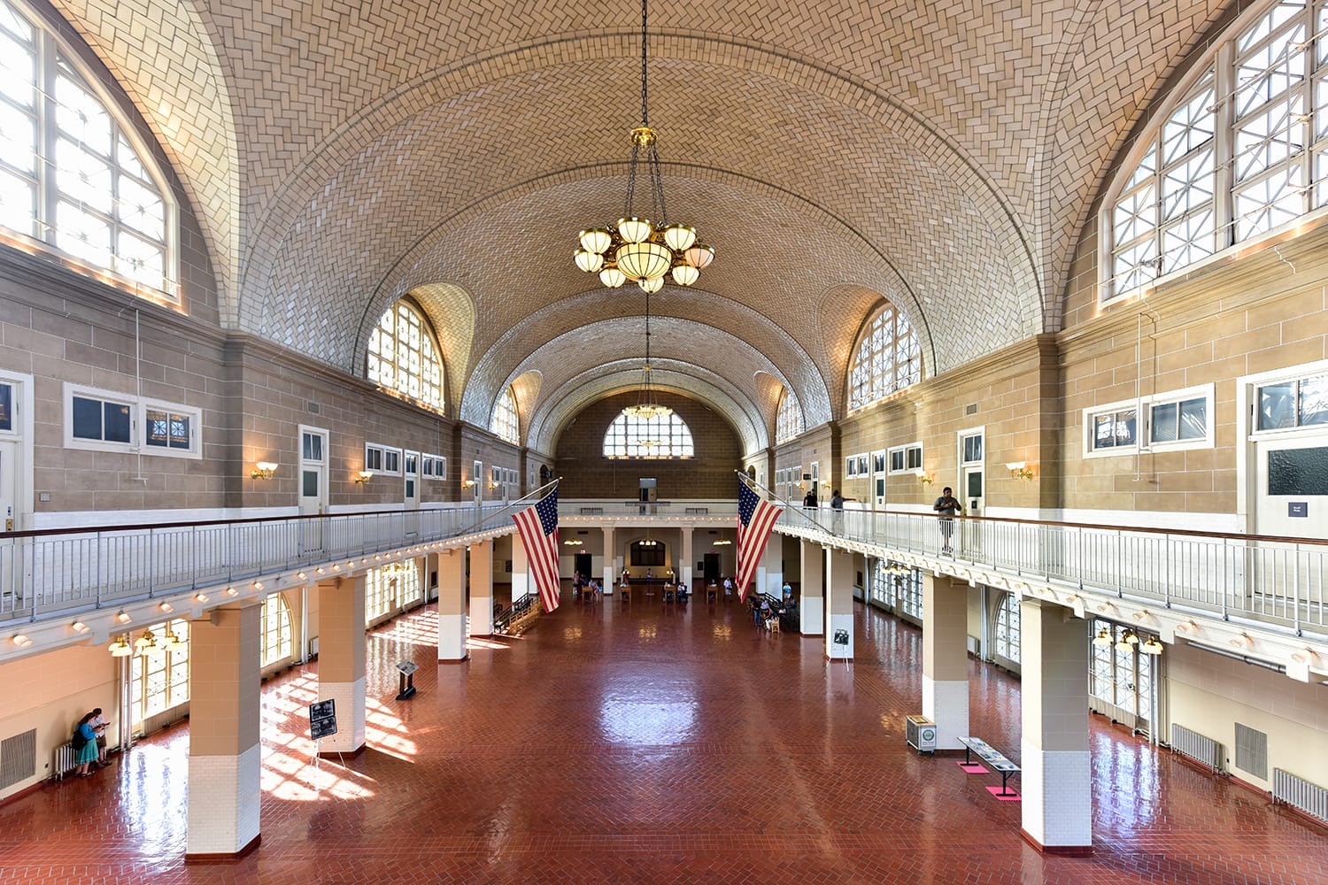 Το Registry Room ή "Great Hall" στο Εθνικό Πάρκο Ellis Island στη Νέα Υόρκη