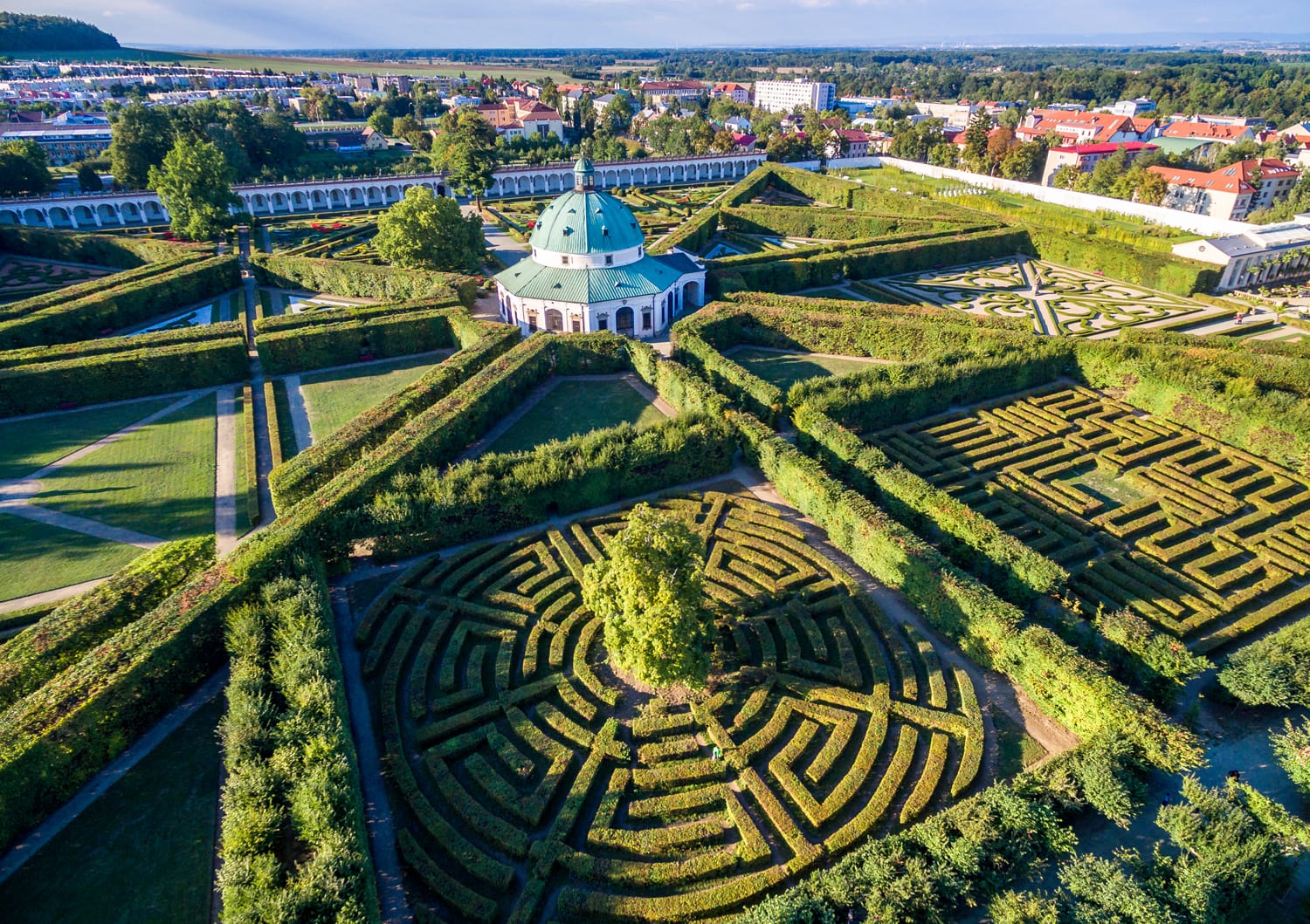 Αεροφωτογραφία του κήπου Kromeriz Kvetna - μέρος της Τσεχικής Κληρονομιάς της Unesco
